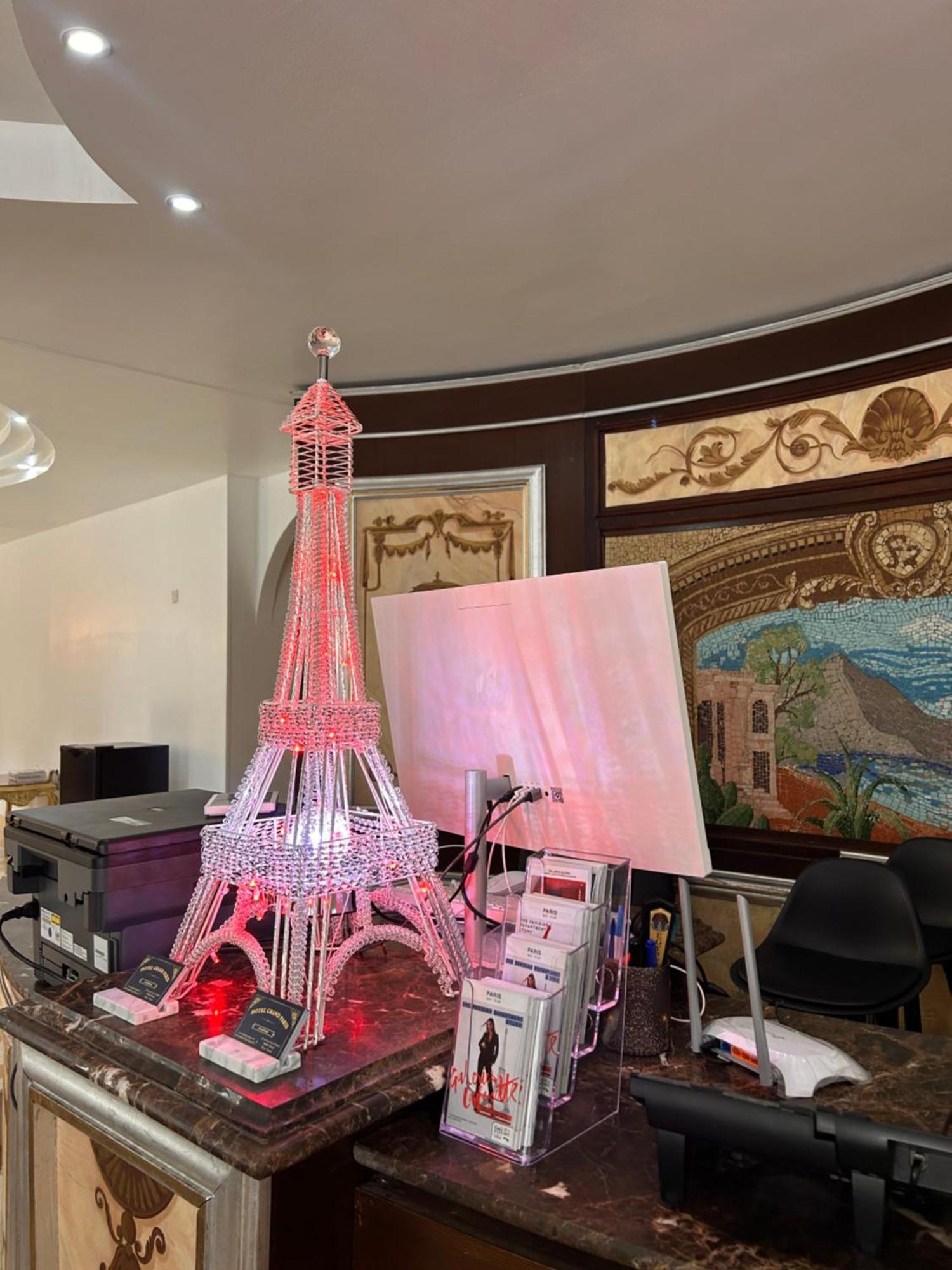 Hotel Grand Paris Вильжюиф Экстерьер фото