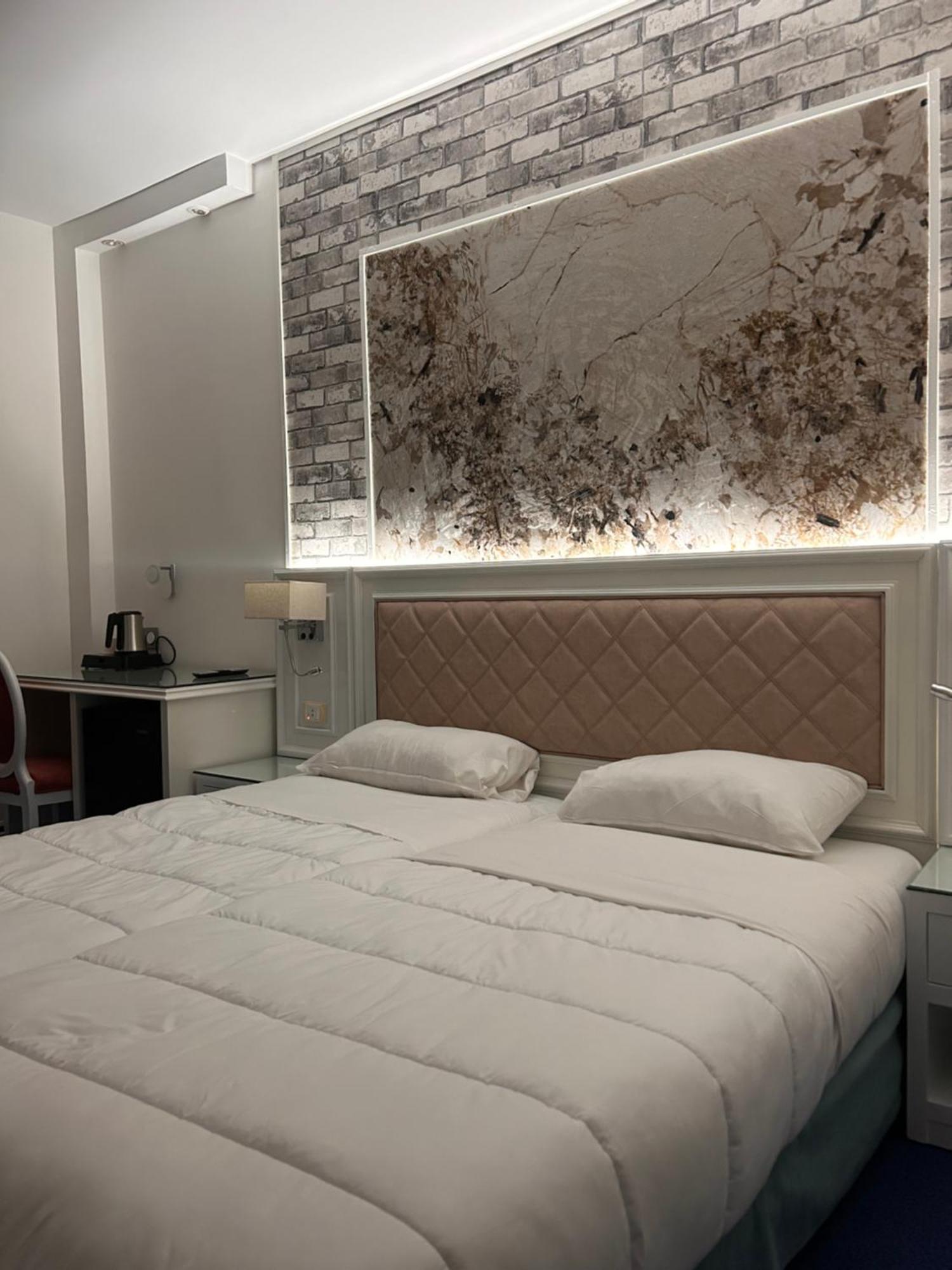 Hotel Grand Paris Вильжюиф Экстерьер фото