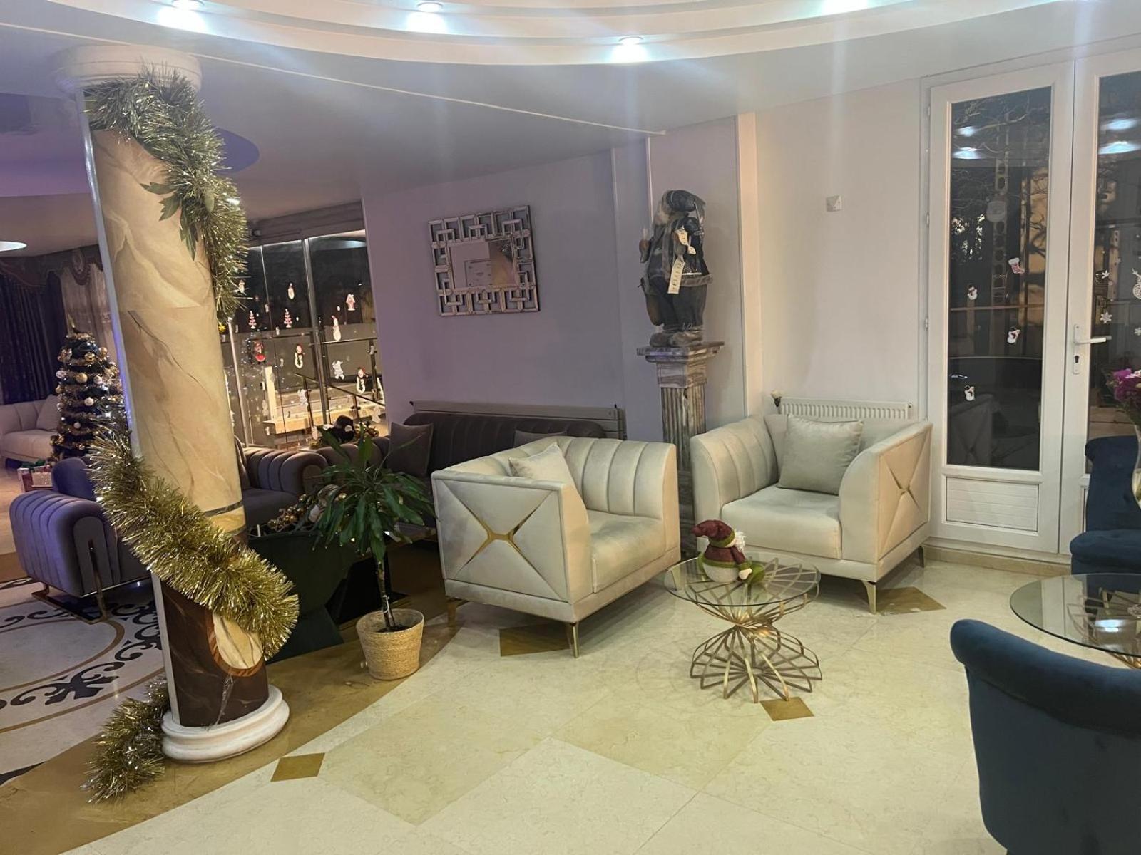 Hotel Grand Paris Вильжюиф Экстерьер фото