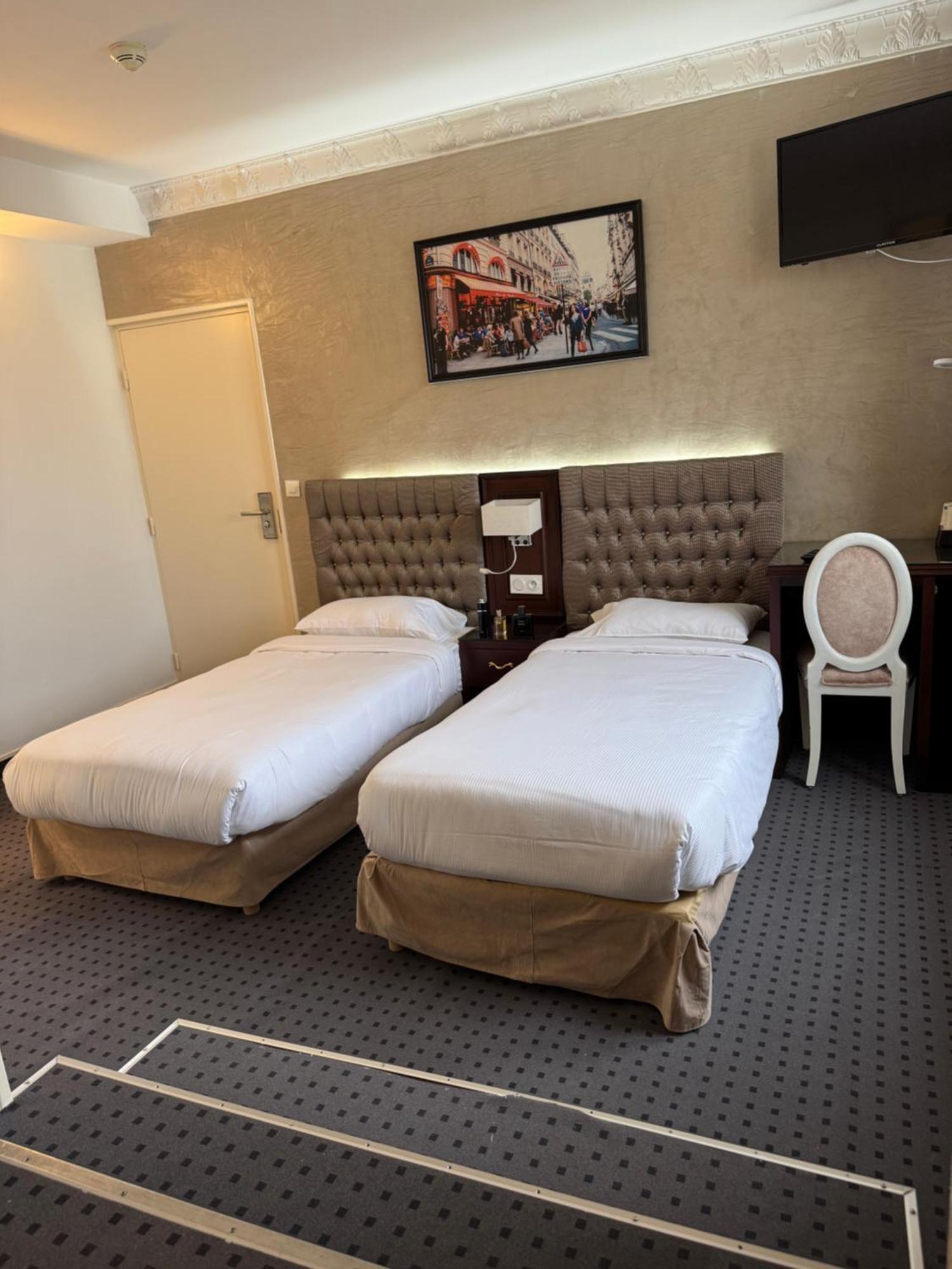 Hotel Grand Paris Вильжюиф Экстерьер фото